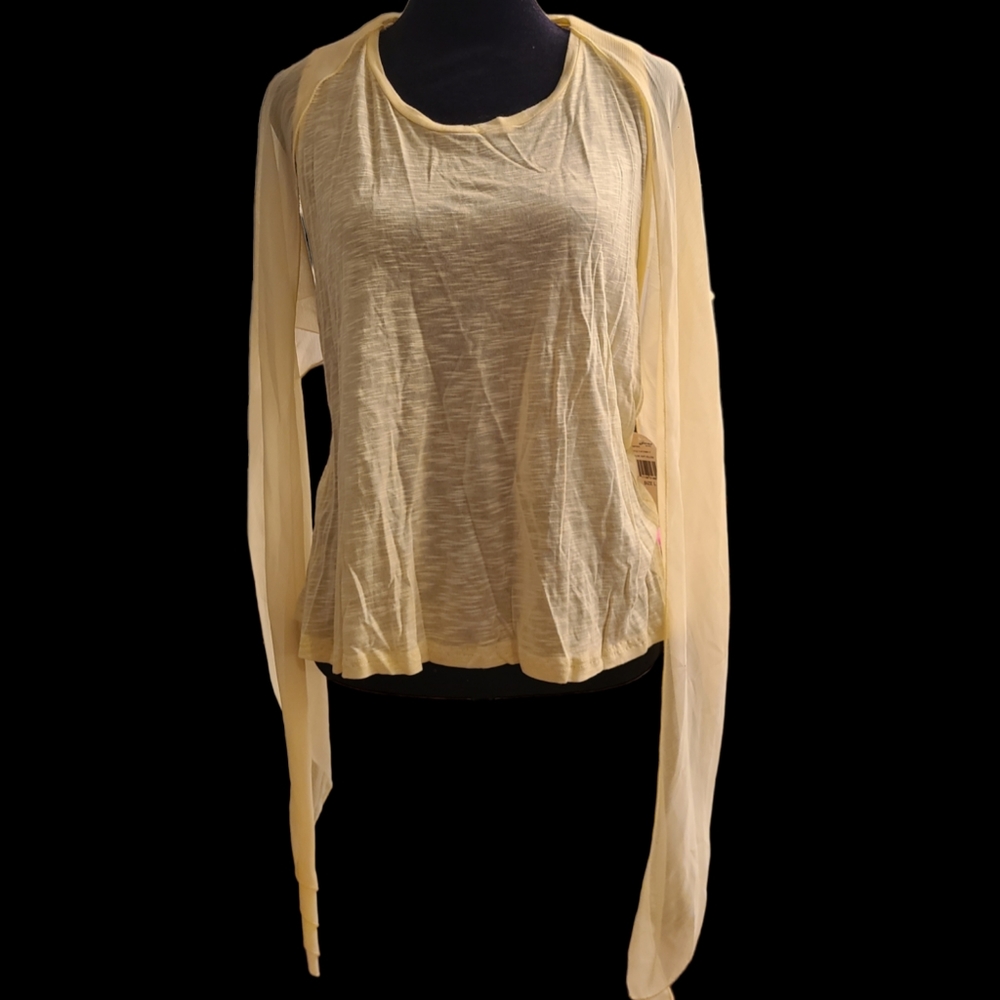 NWT Essentials by A.B.S size L soft yellow top